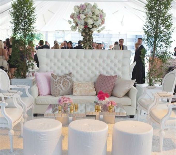 40-amazing-outdoor-wedding-lounge-ideas-35